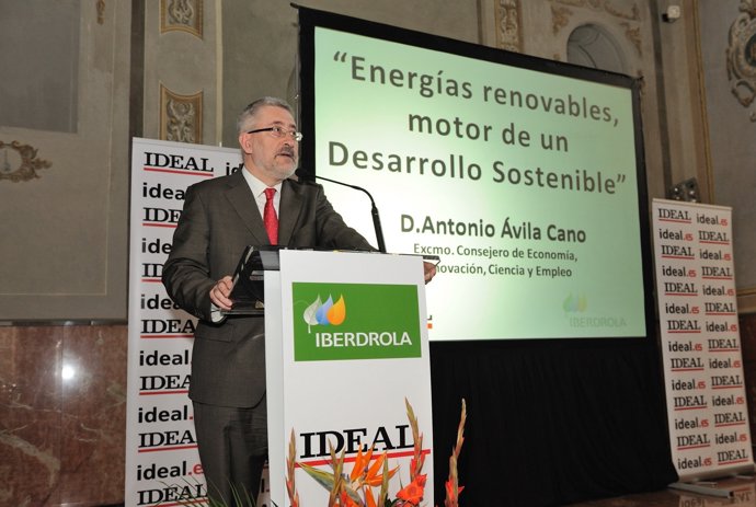 El consejero de Economía, Antonio Ávila.