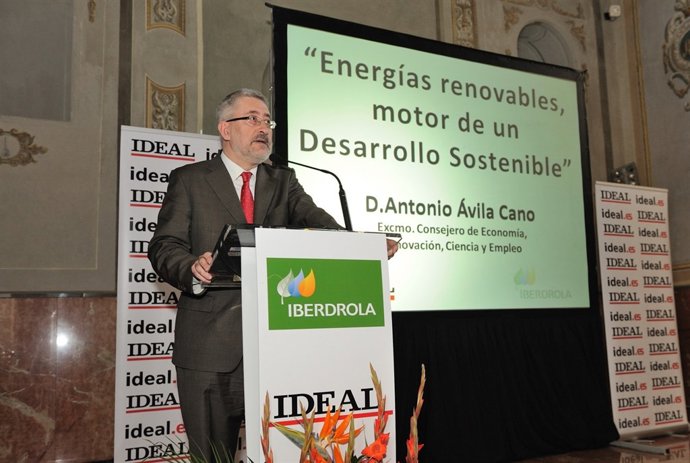 El consejero de Economía, Antonio Ávila.