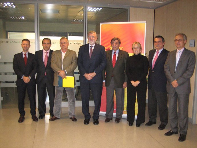 Comité ejecutivo de CTA, reunido en Sevilla.