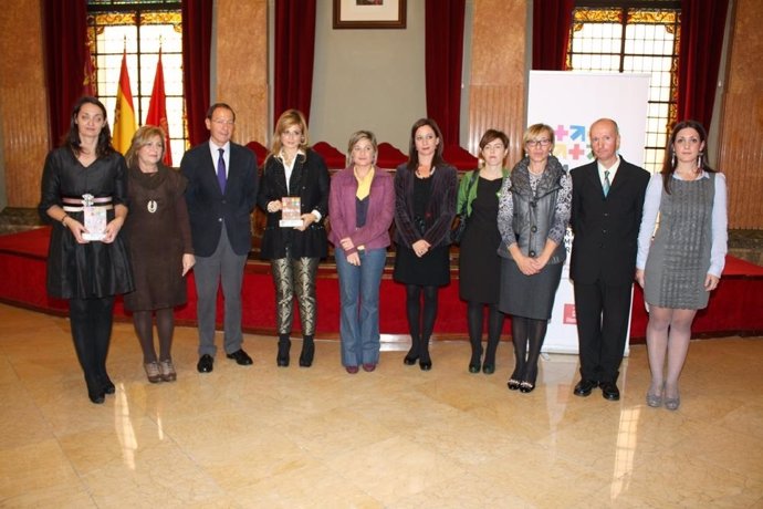 Cámara, entrega el premio 'Murcia en Igualdad' a dos magistradas