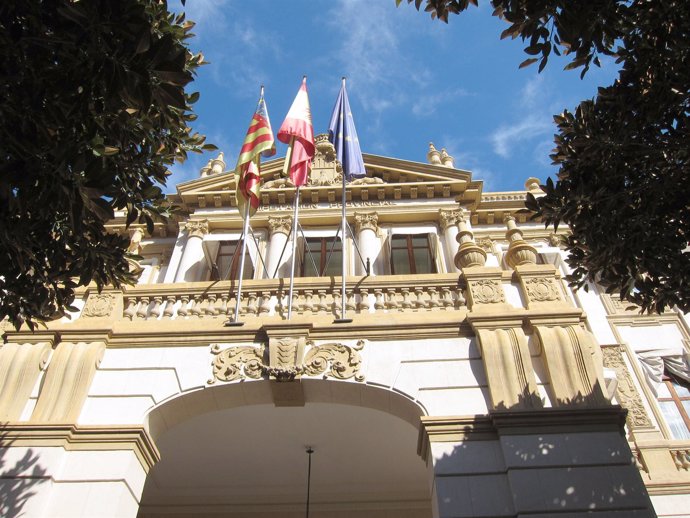 Palacio De La Diputación De Alicante