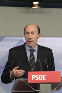 Rubalcaba cree que España debe pedir dinero a Europa para crecer 