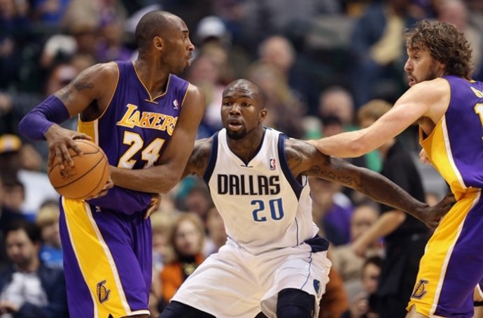 Pau Gasol Kobe Bryant Lakers Dallas Mavericks