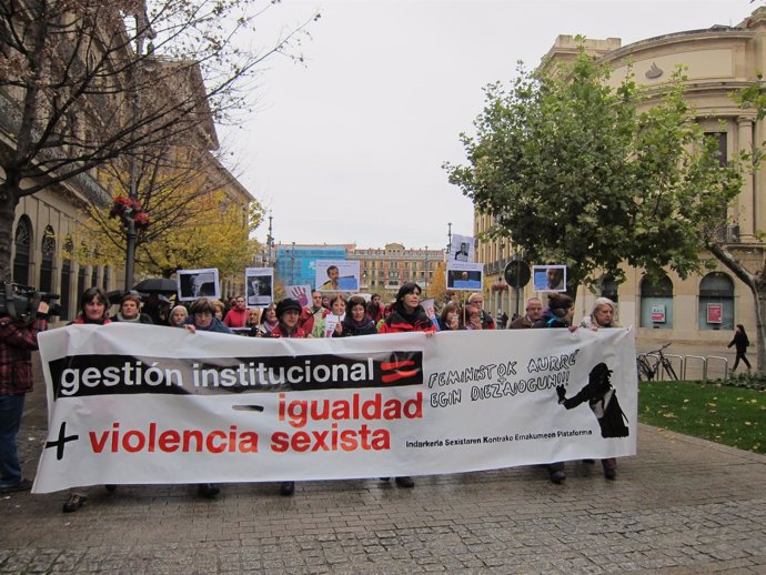 Manifestación en Pamplona contra la violencia de género.