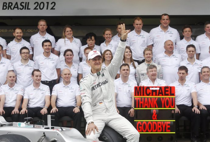 Michael Schumacher en su despedida en el GP Brasil