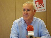 Cayo Lara defiende la huelga sanitaria en Madrid frente a quienes quieren "convertir en negocio lo que es un derecho"