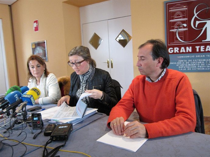 Trinidad Nogales Tras El Consejo Rector Del Gran Teatro De Cáceres