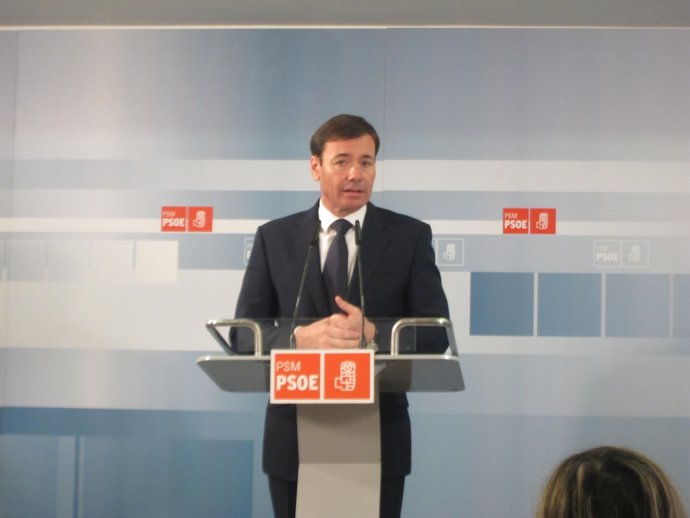 Tomás Gómez en rueda de prensa en Callao