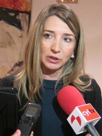 Alicía García reconoce la "autoridad mundial" en fábulas griegas y latinas de Rodríguez Adrados