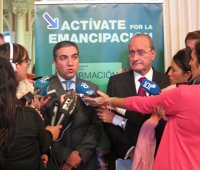 De la Torre defiende sus viajes a Roma y Valencia y asegura que él y su mujer cumplieron con sus "obligaciones"