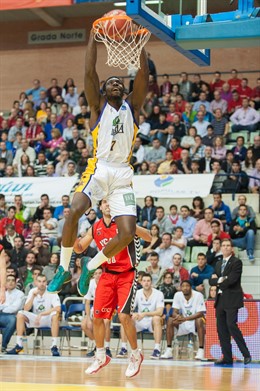 Otello Hunter  UCAM  Murcia CB  -  Blancos de Rueda Valladolid 