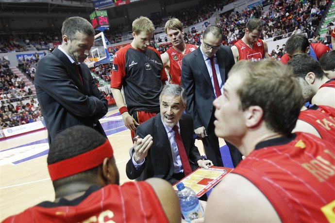 José Luis Abós entrenador del Cai Zaragoza 
