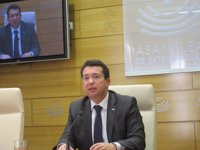 El Parlamento extremeño mantiene la supresión de la extra de Navidad de sus políticos pero pagará la de los trabajadores