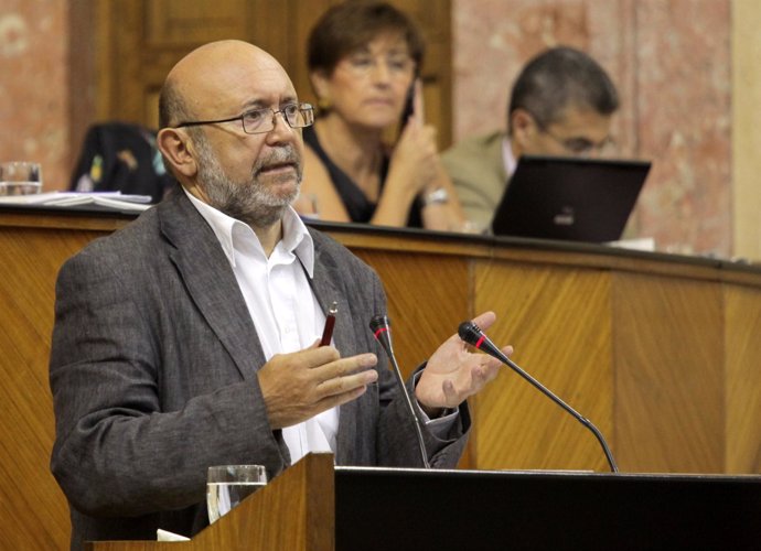 Ignacio García Interviene Ante El Pleno Del Parlamento Andaluz