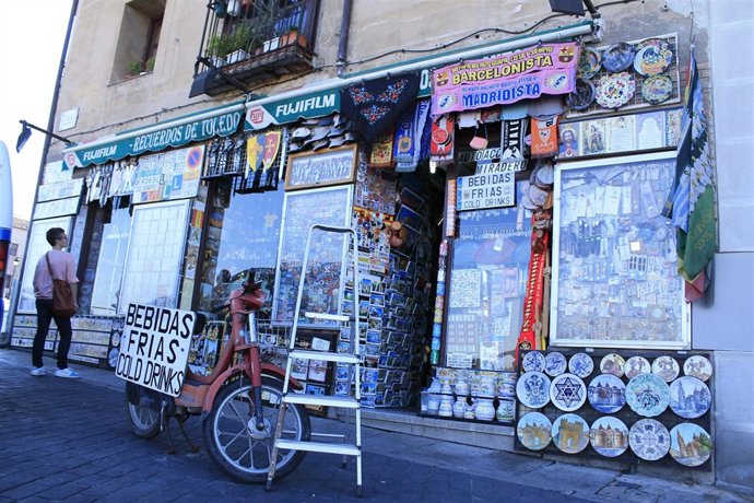 Pequeños comercios, precios en los pequeños comercios, turismo y comercios