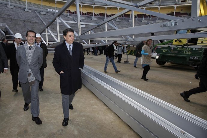 González con Victoria en la presentación del proyecto de cubrir Las Ventas