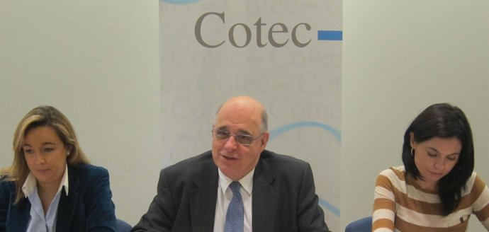 González, Mulet y Vaquero durante la presentación