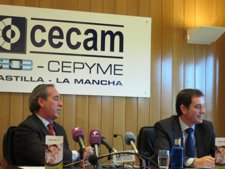 Nicolás y Peinado en rueda de prensa