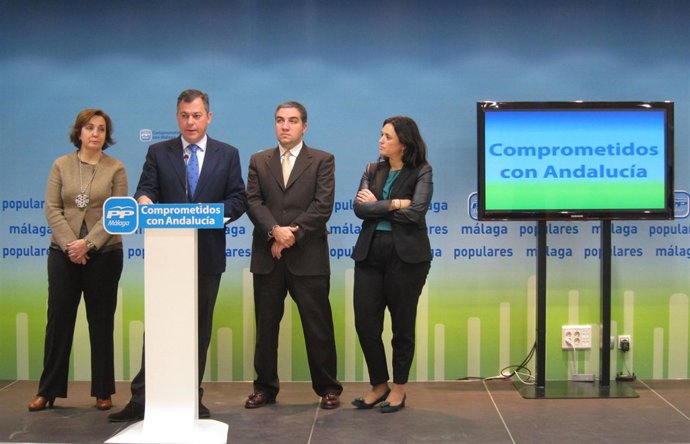 El secretario general del PP-A y el presidente del PP de Málaga