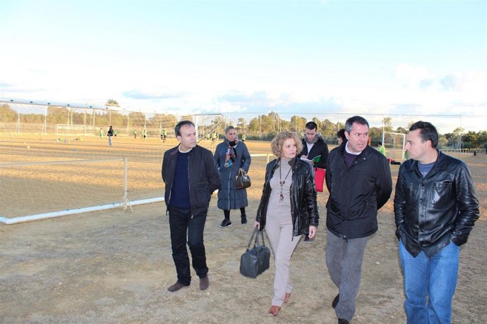 Espadas visita el centro deportivo Demetrio Pichel