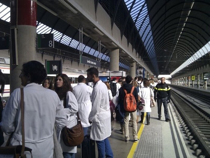 MIR simulan en Sevilla su partida al extranjero