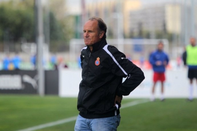 El entrenador del RCD Espanyol B, Raúl Longhi