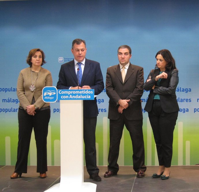 El secretario general del PP-A y el presidente del PP de Málaga