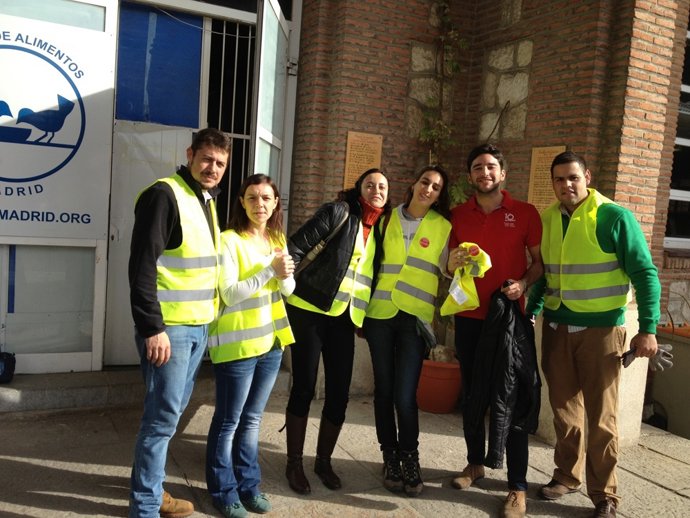 Empleados de Arkadin donan productos al Banco de Alimentos de Madrid
