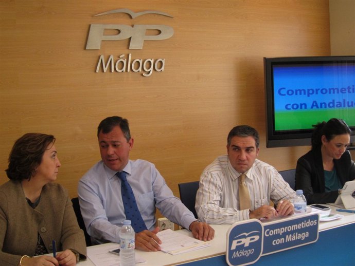 El secretario general del PP-A y el presidente del PP de Málaga