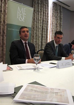 Presentación de un informe del bufete Martínez-Echevarría