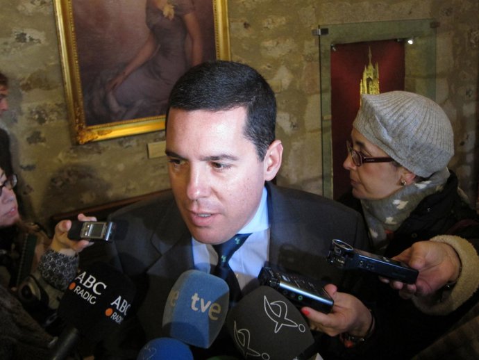 Pedro Tomás Nevado-Batalla, Consejero De AAPP Del Gobex