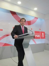 Vara asegura que el dato del déficit de Fedea para Extremadura obedece a que "no sabe que el gobierno no gasta ni paga"