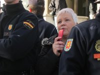 Detenida por no identificarse una activista, de los citados por desobediencia al intentar parar un desahucio