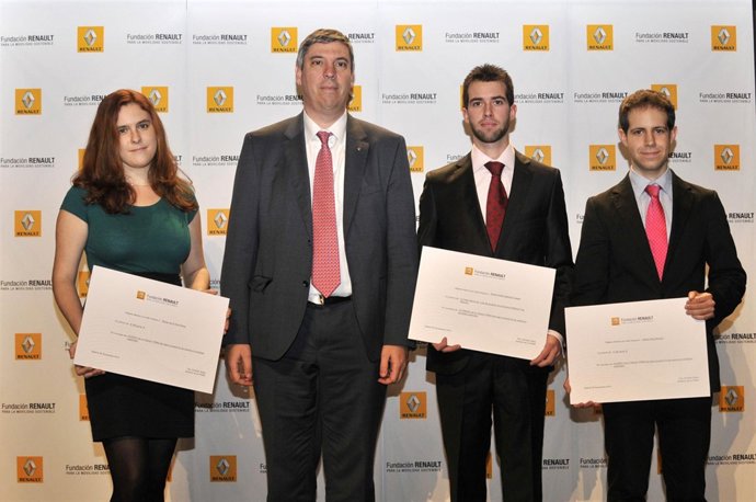 Premios a estudiantes de Renault