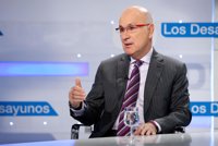 Duran avisa a ERC que CiU no puede garantizar una consulta "sin asegurar el día a día" del Gobierno