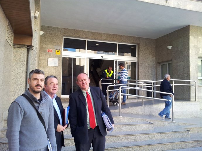 Portavoces de IULV-CA, Indapa y PSOE en Roquetas de Mar