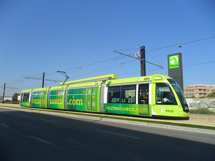 Campaña 'Hazte el sueco' de Cespa en el tranvía de Murcia