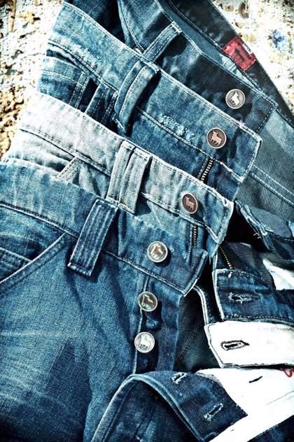 Osborne lanza una línea de ropa vaquera bajo la marca 'Toro Jeans'