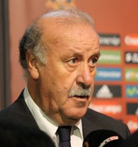Fútbol.- Del Bosque: "Estoy contento, pero soy un poco descreído con este tipo de premios"