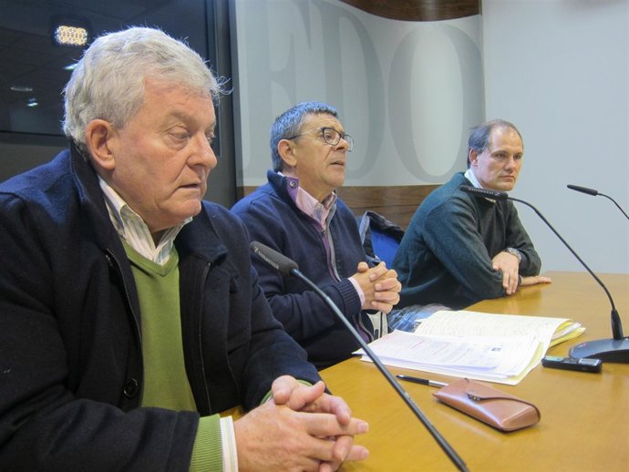 Por la izquierda, Huerta, Sánchez Ramos y Bravo, en rueda de prensa.