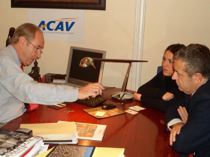 Soriano y Fuentes (dcha.) en una reunión con la ACAV