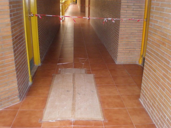 Uno De Los Pasillos Del IES V Centenario