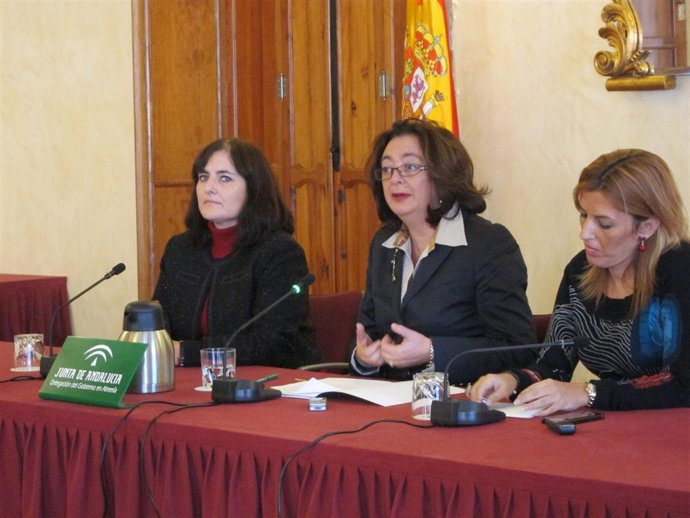 Moreno, en rueda de prensa en Almería