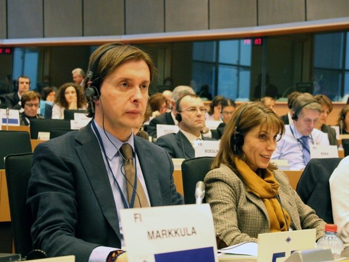 El director xeral de Relacións Exteriores, Jesús Gamallo, en el pleno