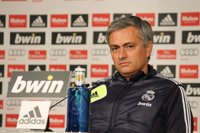 Fútbol.- Mourinho: "No me juego nada en el derbi"