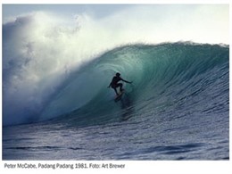 Esta foto ilustra el cartel de la exposición