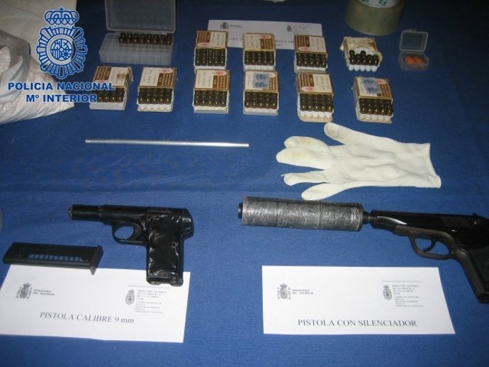 Objetos intervenidos por la Policía