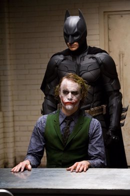 Heath Ledger y Christan Bale en Batman El caballero oscuro