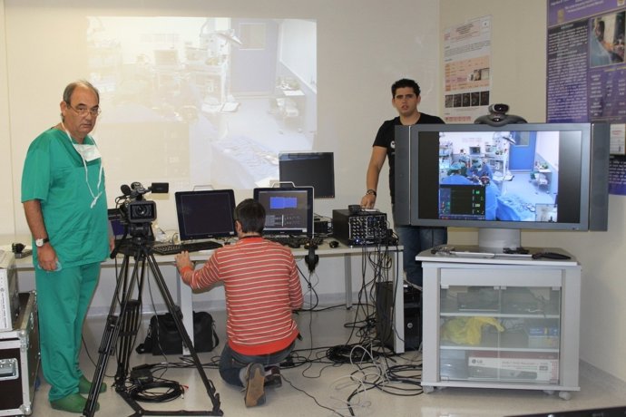 El hospital de Santa Lucía inicia un programa de cirugías en directo