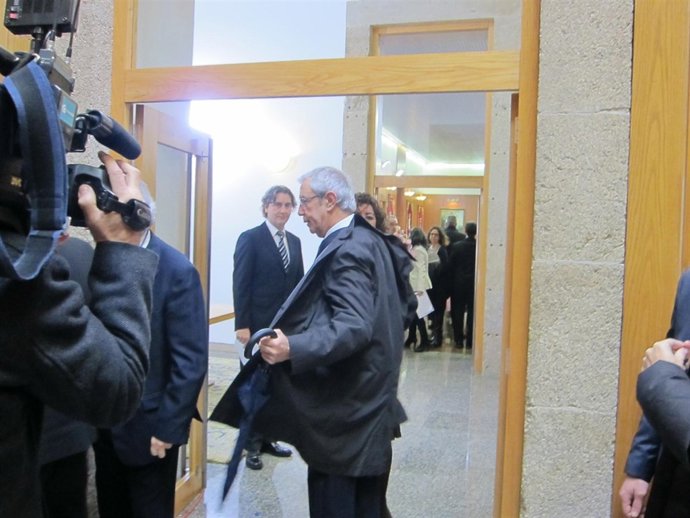 Emilio Pérez Touriño en el acto de posesión de Feijóo